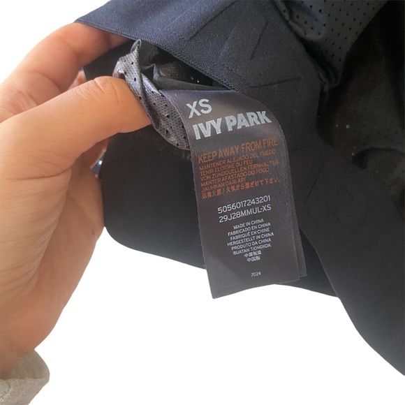 Ivy Park Mixed Mesh Windbreaker Hoodie in Ink‎ Floral - Picture 10 of 12